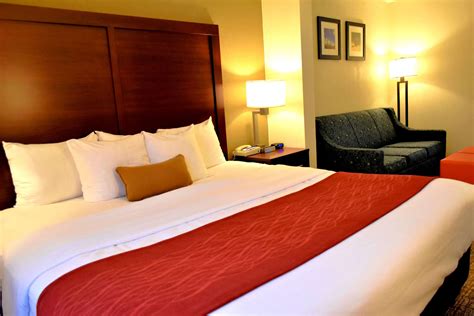 Comfort Inn & Suites Greenville, IL - See Discounts