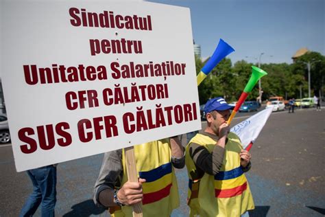 Protest Al Sindicatelor Din CFR La Ministerul Transporturilor