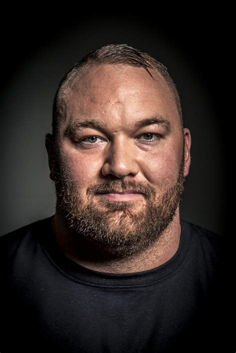 Hafþór Júlíus Björnsson 2018: Girlfriend, tattoos, smoking & body facts ...