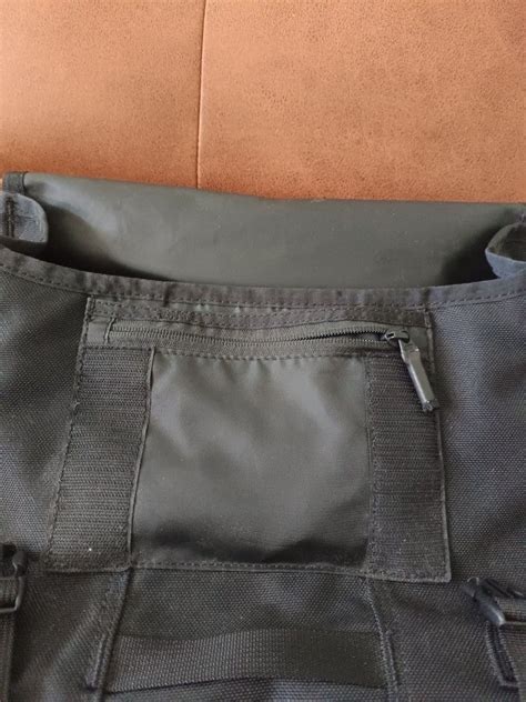 Timbuk2 bag, Women's Fashion, Bags & Wallets, Cross-body Bags on Carousell