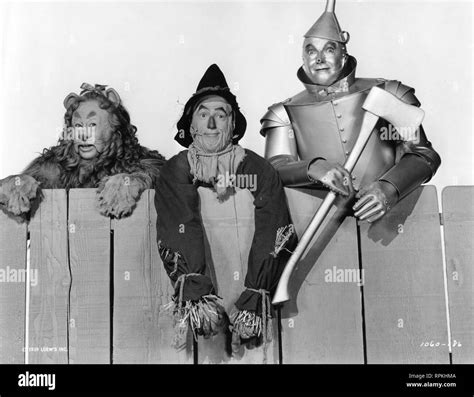 The Wizard Of Oz 1939 Bert Lahr As Cowardly Lion Ray Bolger As