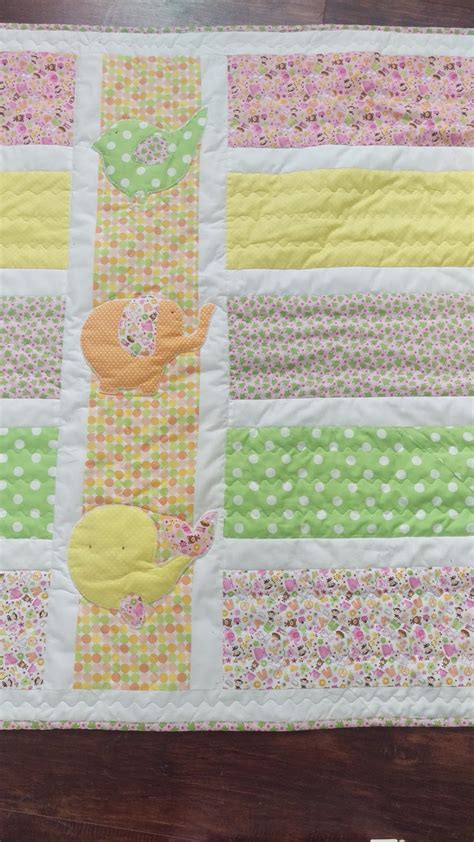 Lo, Ray, & Me: Easy Baby Quilt (Appliqued)