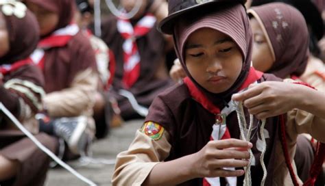 PENGERTIAN PRAMUKA Fungsi Tujuan Tingkatan Sejarah Salamadian