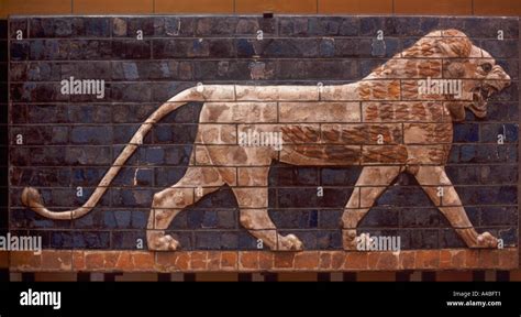 Leonine Wall Hi Res Stock Photography And Images Alamy