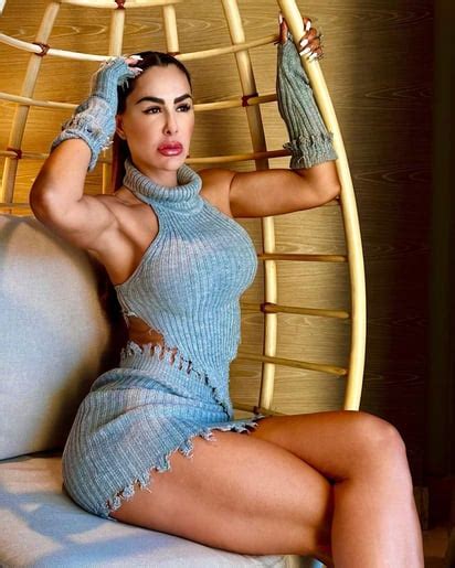 Se Está Derritiendo El Bombón Ninel Conde Desata Críticas Por Los
