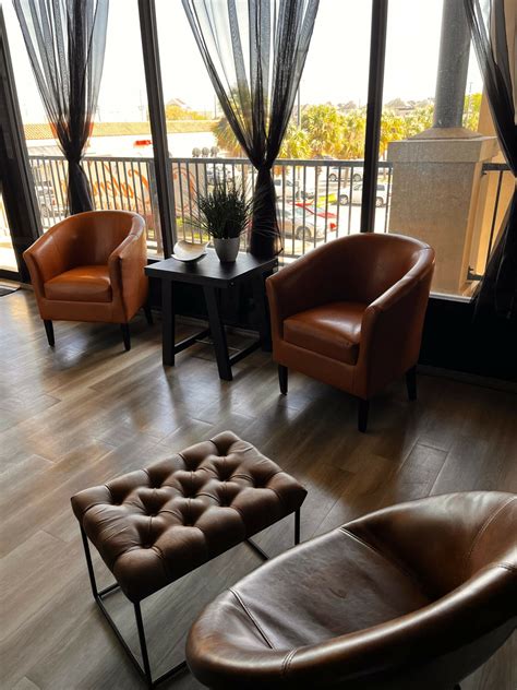 Hidden Gems: Meet Teresa Ross of Calendars Lounge and Event Space