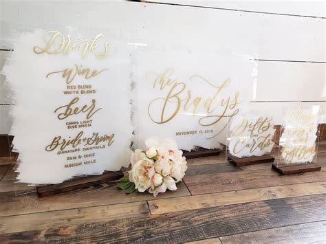 Gorgeous Acrylic Wedding Signs The Overwhelmed Bride Wedding