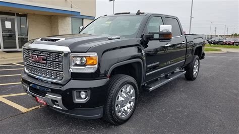 New 2019 Gmc Sierra 2500hd 4wd Crew Cab 153 7 Denali Crew Cab Pickup In Savoy G19156 Drive217