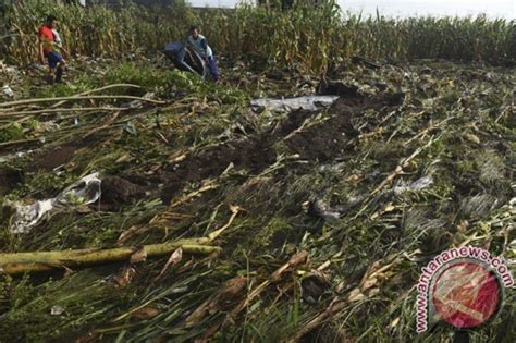 Ratusan Rumah Tergenang Banjir Di Lombok Timur ANTARA News