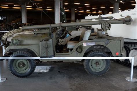 Warwheels Net Canadian M A Cdn Jeep With Mm Recoilless Rifle