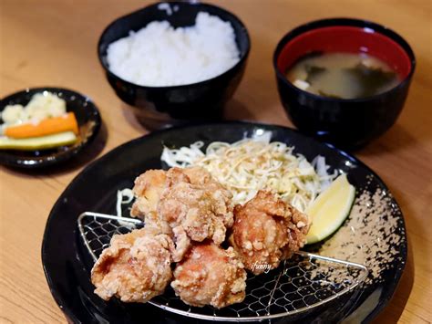 林口三井 美食 鳥開親子丼台灣首店~名古屋必吃連續五年最高金賞獎的親子丼雞翅手羽先 Ifunny 艾方妮的遊樂場