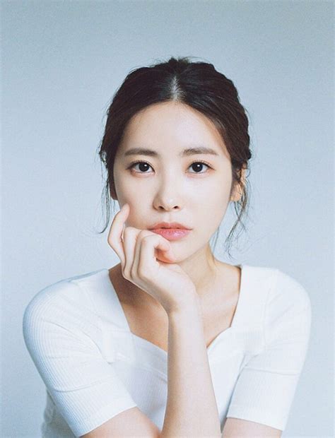 10 Hot Sexy Ki Hui Hyeon Bikini Pics