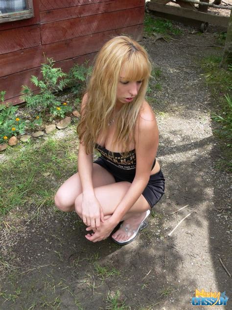 Pictures Of Nikky Cassidy Flaunting Her Naked Body Outside Porn Pictures XXX Photos Sex Images
