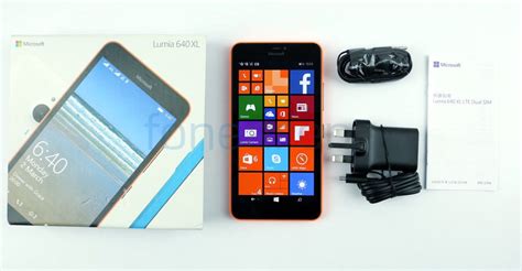 Microsoft Lumia 640 XL LTE Dual SIM Unboxing