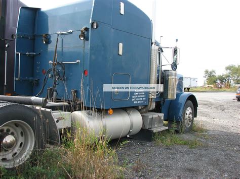 1996 Peterbilt 379