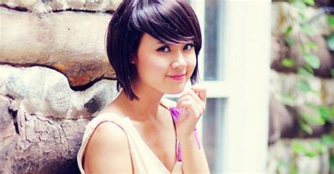 Ng M Nh Ng Hot Girl Xinh B T Ng Khi Xu Ng T C