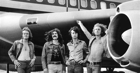 10 myths about popular songs that we hope aren't true (12 Photos)