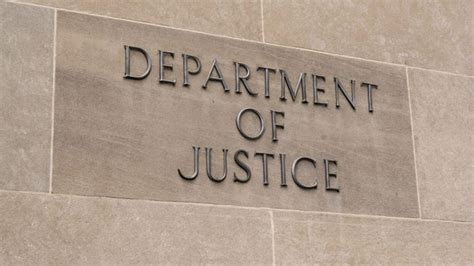 The U.S. Justice Department Is Not Independent - The Thinking Conservative