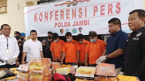 Sebanyak 4 Kurir 30 Kg Sabu Dan Belasan Ribu Pil Ekstasi Senilai Rp 42