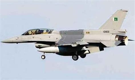 Pakistan fears an Indian strike; fighter jets airborne to patrol