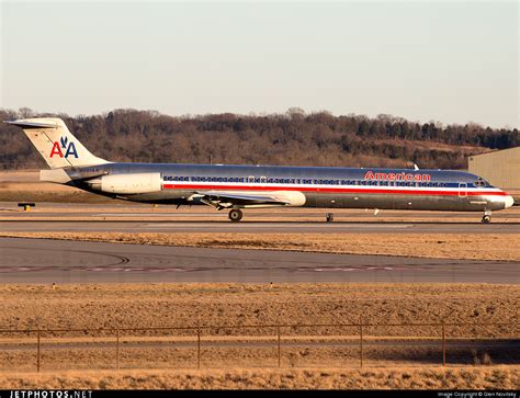 N581AA McDonnell Douglas MD 82 American Airlines Glen Novitsky