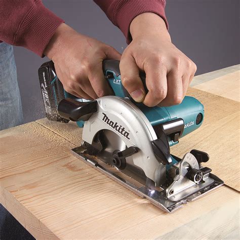 Makita DSS501Z Akku Handkreissäge Forstland24