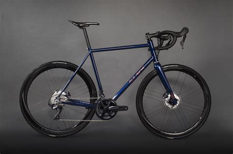 AVALANCHE CYCLES vélos route, Gravel, randonneuse acier et inox sur ...