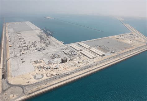 Pictures: STS cranes at Khalifa Port - Construction Week Online