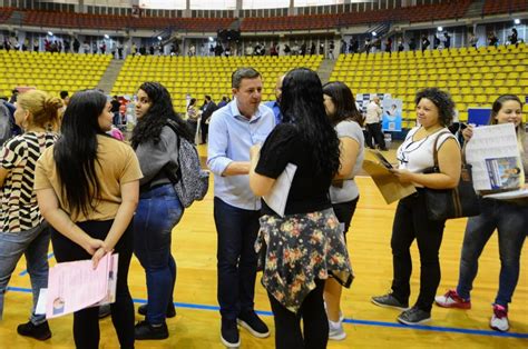 Feir O De Anivers Rio De S O Bernardo Supera P Blico De Mil Pessoas