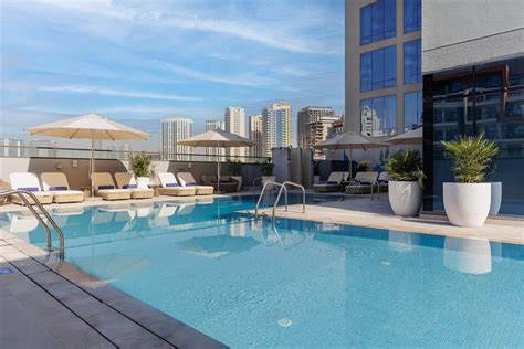 Holiday Inn Dubai Village Circle, Jumeirah Village Circle : -31% during