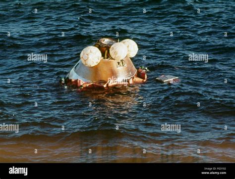 Skylab Splashdown 1974 Nthe Skylab 4 Command Module In The Pacific