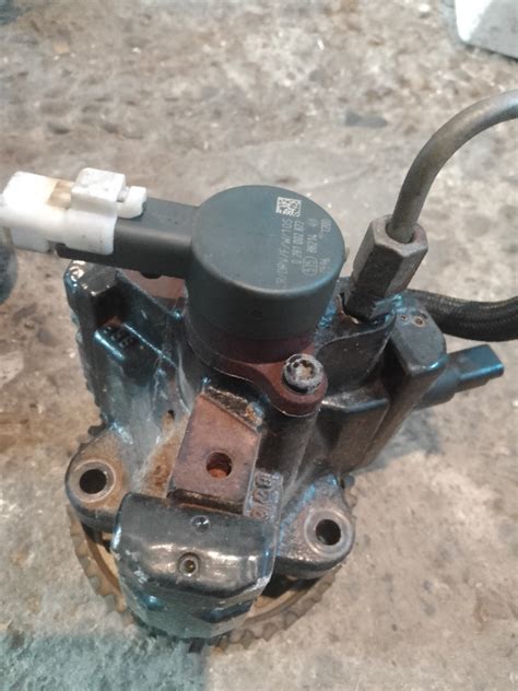 REGULATOR PRESIUNE PEUGEOT 406 2.0 HDI COD 028100282 - #2009335598