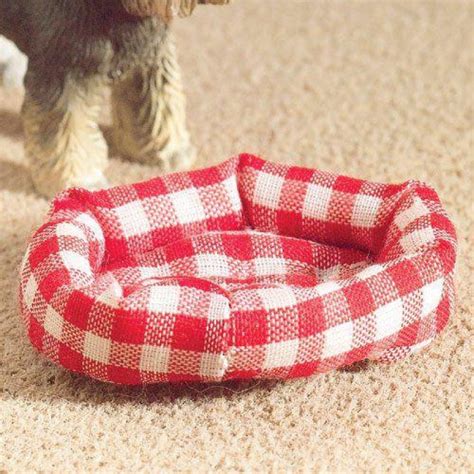 The Dolls House Emporium Padded Pet Bed