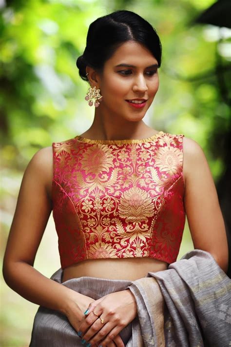 Sleeveless Blouse Gold Saree Blouse Designs Sleeveless Blouse