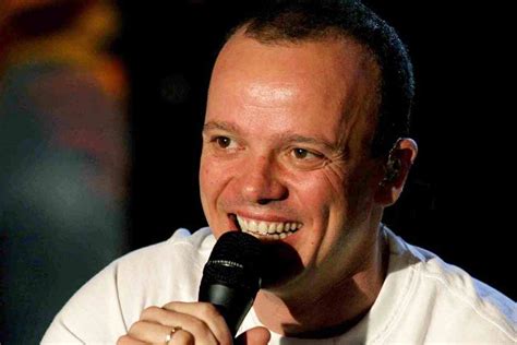 Gigi D Alessio Torna A Napoli Tre Concerti Nel Jalo