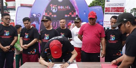 H Iskandar Kamaru Dan Deddy Abdul Hamid Launching Mall Pelayanan