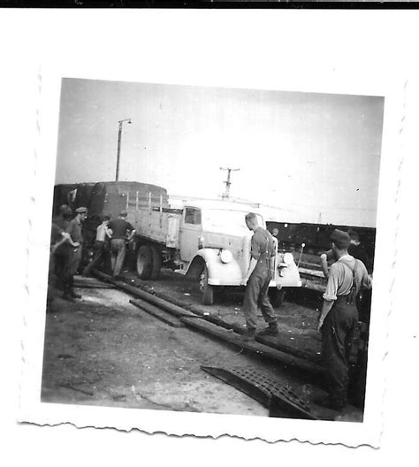 Foto 1944 LKW Verladung Eisenbahn 2 WK Postimages