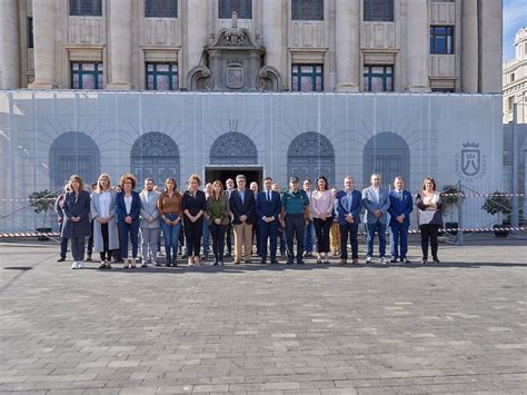 El Cabildo De Tenerife Guarda Un Minuto De Silencio Por El Asesinato De