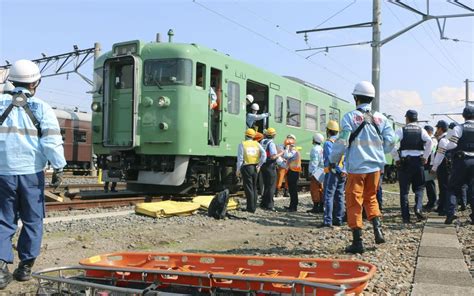 京都鉄博で脱線事故訓練 Jr西、救護手順を確認 読んで見フォト 産経フォト