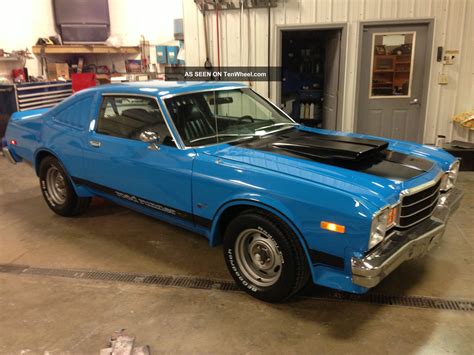 1977 Plymouth Volare Roadrunner 4 Speed Pak Petty Blue Lr