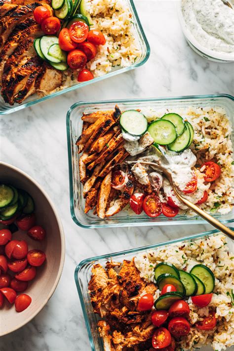 Buffalo Chicken Bowls With Cauliflower Garlic Rice Recipe Pinch Of Yum