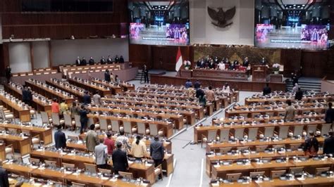 Kamrussamad Gerindra Sebut Hak Sopir Angkot Lebih Mendesak Daripada Hak