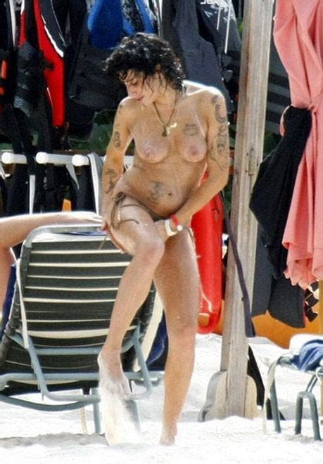 Amy Winehouse Nude Photos And Videos