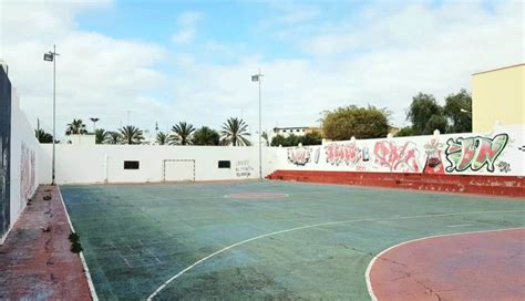 Arrecife Adjudica La Obra De Reforma De La Cancha Deportiva Librada