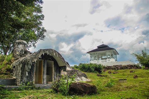 Foto Waduk Keliling Yang Memanjakan Mata Sumberpost