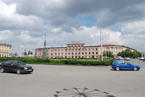 File:Gyumri, Progress University.jpg - Wikimedia Commons