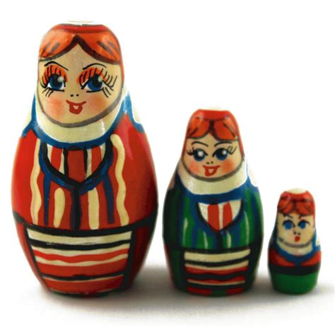 Традиційні Матрьошки на Matroshka.biz