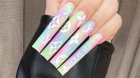 Glow In The Dark Louis Vuitton Nails Just Like The Ones Celebrities