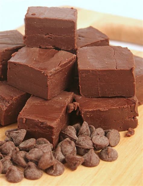 Easy 2 Ingredient Chocolate Fudge Recipe Recipe Fudge Recipes Fudge Recipes Easy Slow