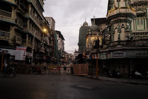 In Photos: Mumbai's Famed Mohammed Ali Road Is Uncharacteristically ...